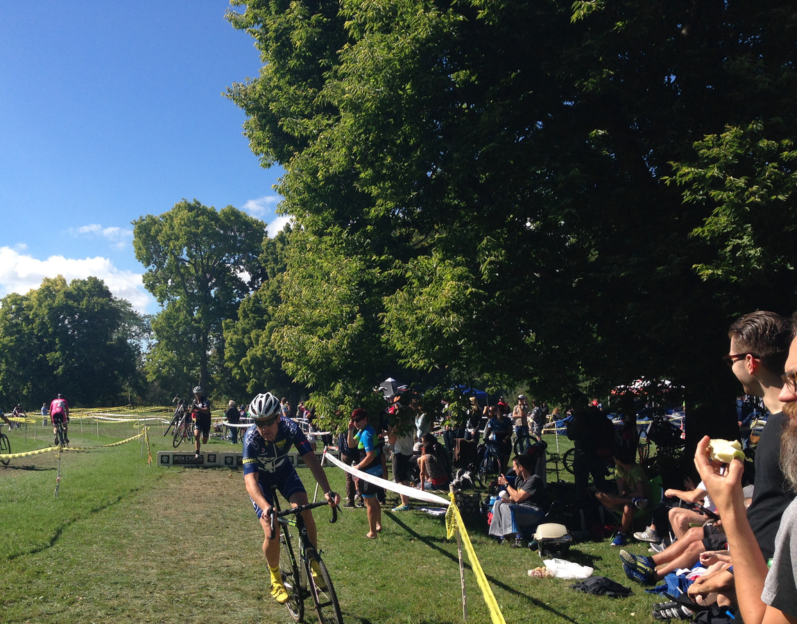 Cross Barrier jumping at the Chicago Cross cup