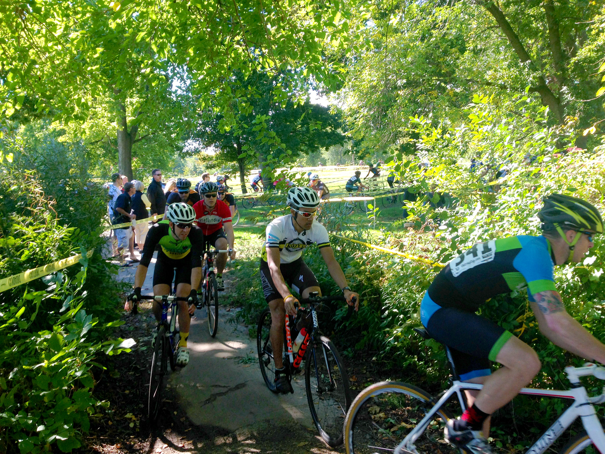 Seyamack racing at the Chicago cross cup