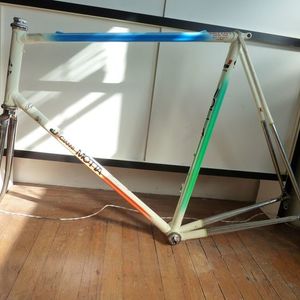 1985 Gianni Motta Personal 2001R  White, Green, and Red